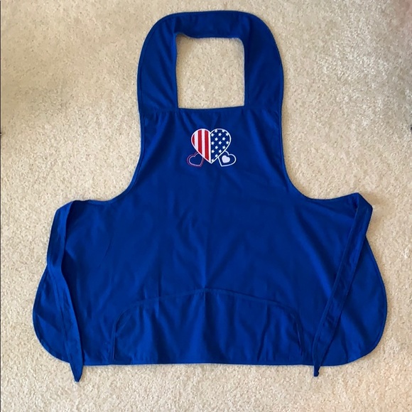 NWOT Collections ETC. Hearts & Flags Apron Sz Lrg - Picture 5 of 11